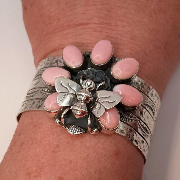 Handmade Jewelry - Southwestern Sterling Silver Navajo Pink Conch Bee Cuff Bracelet Insect